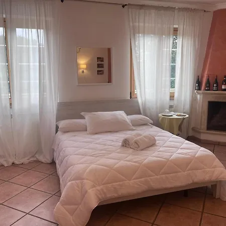Scuderie Vgb Camera Piscina E Maneggio 萨克奥法诺